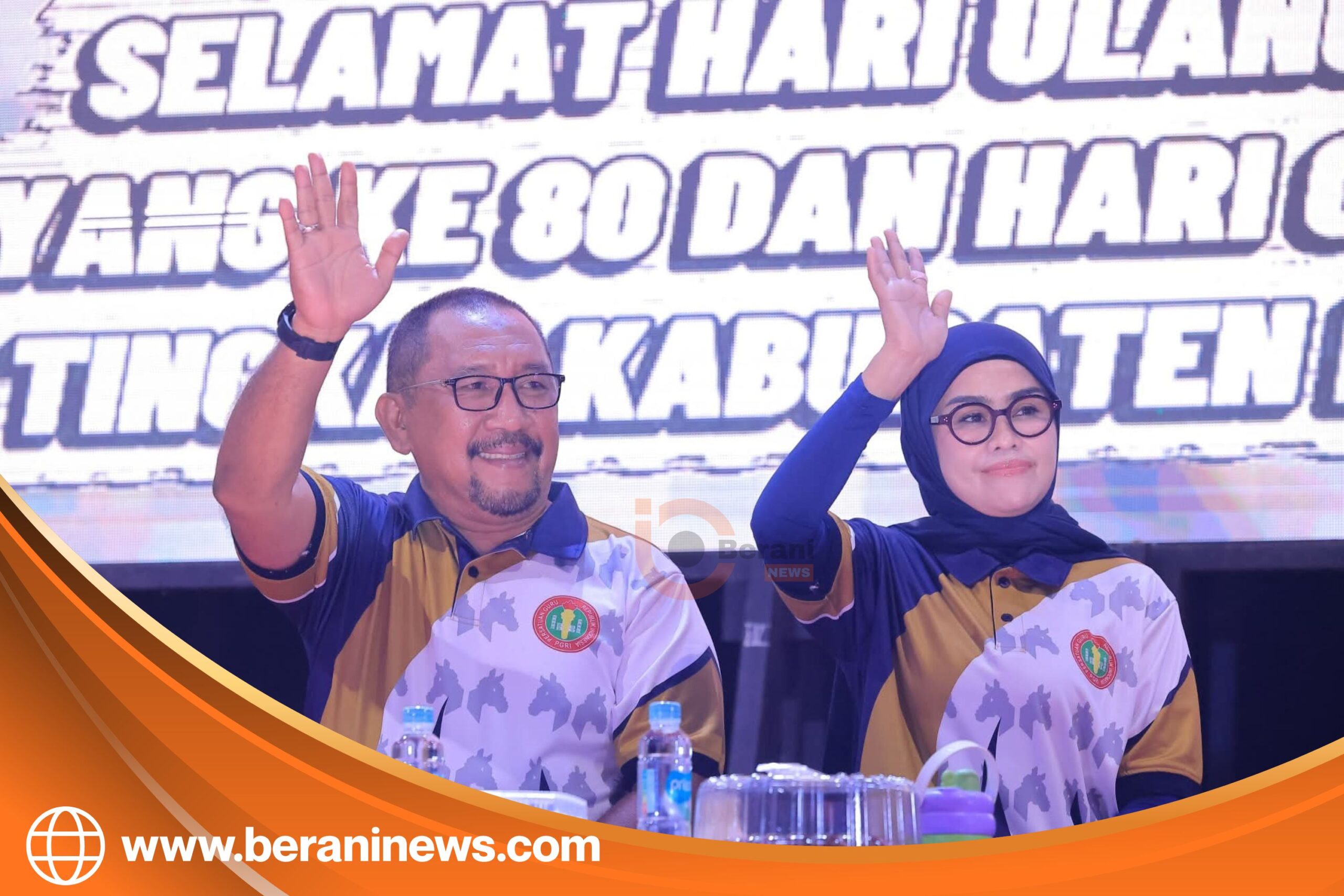 Porseni Bombana Dibuka Meriah, Ribuan Guru Padati Alun-Alun 2 Porseni Bombana