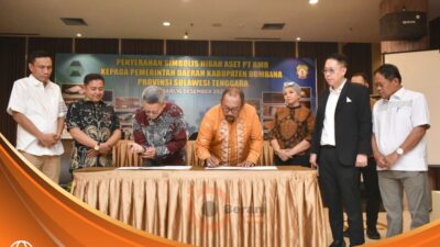 Bupati Bombana Teken MoU Hibah Aset BMR di Kabaena Utara